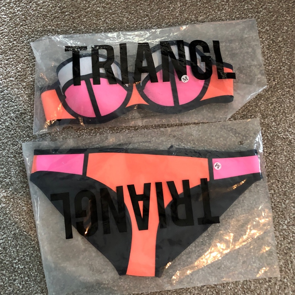NWT TRIANGL Swimsuit Size Medium